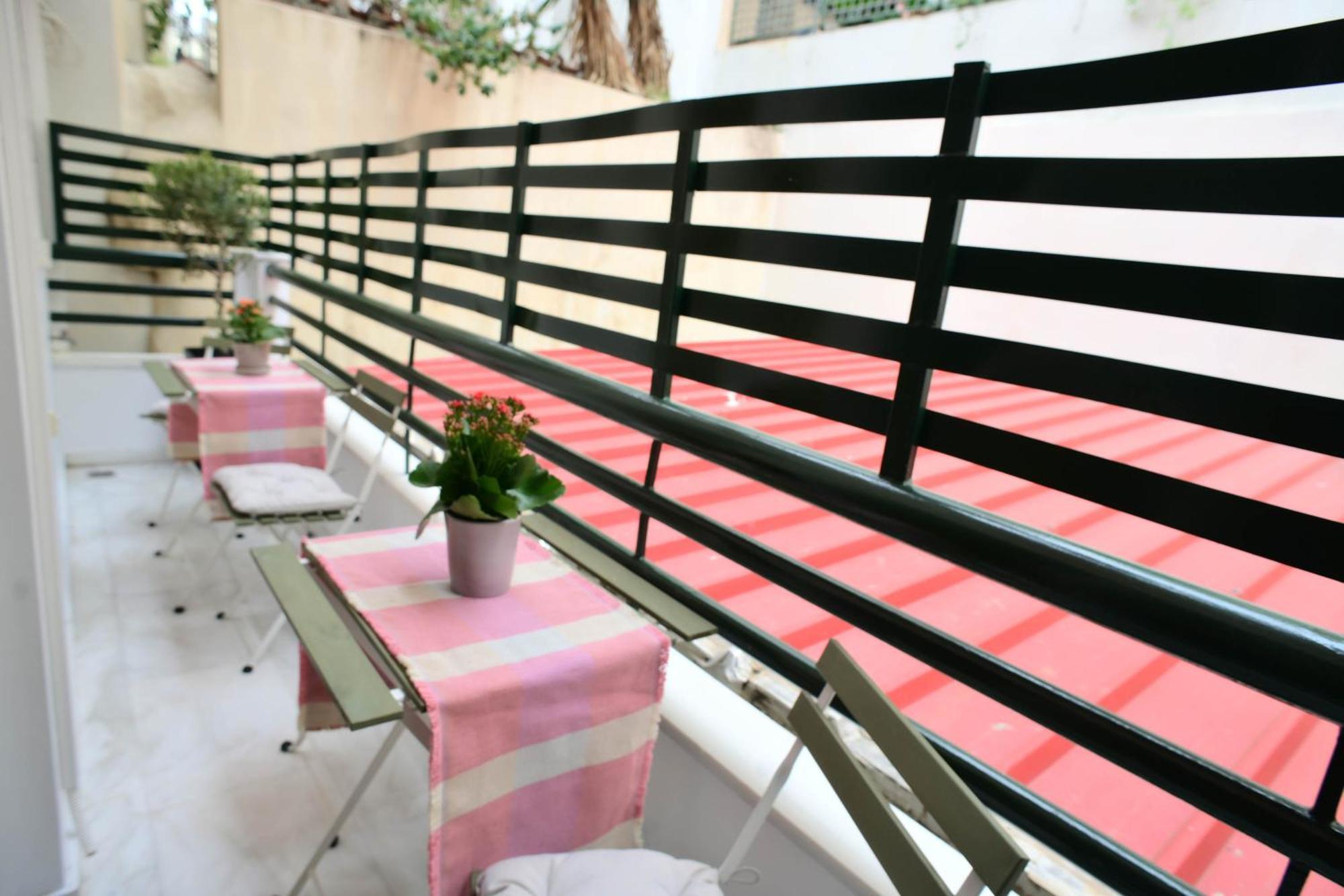 Ferienwohnung Mets Souites Athen Exterior foto